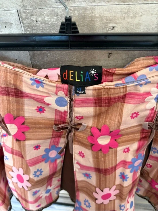 dELiA*s Pink Plaid Mini Skirt with Flower Appliqués - Picture 2 of 3